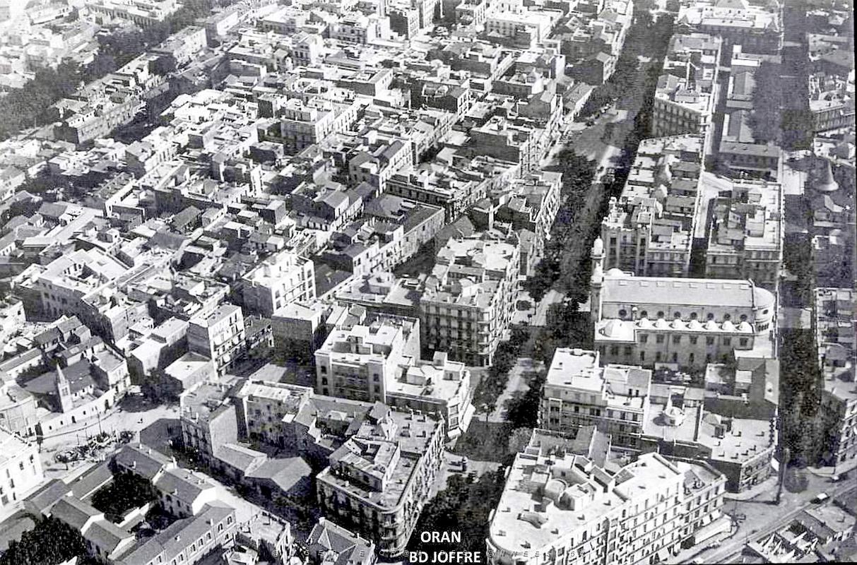 Oran - Bd Joffre ex-National - Vue aerienne.jpg